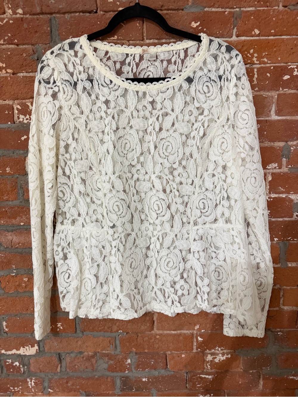 Women's Ivory Lace Long-Sleeve Top - Elegant Floral Overlay
